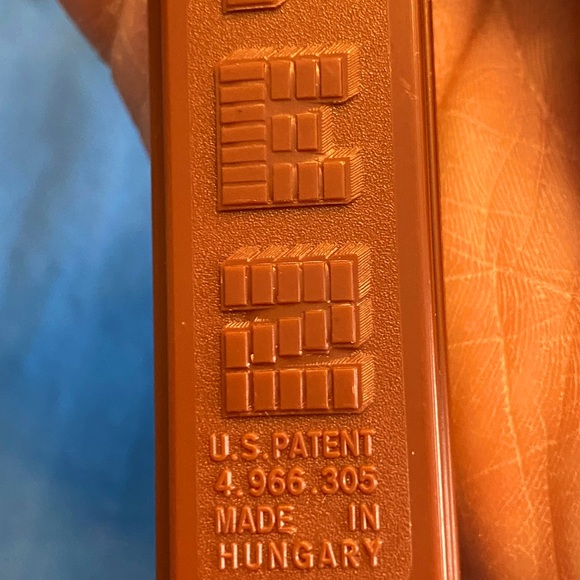 pez | Toys | Vintage Tasmanian Devil Pez Dispenser Brown Stem Footed